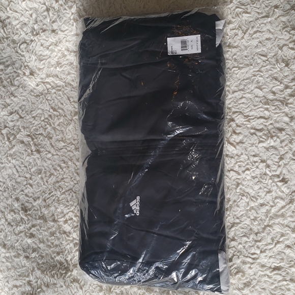 Adidas Unisex Swim Parka Black White Fleece Lined XL NWT - Picture 9 of 11